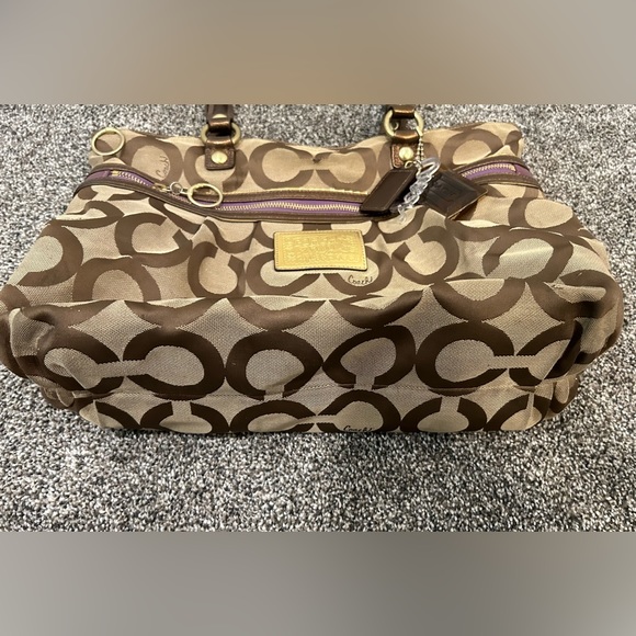 Coach Poppy Op Art Handbag - Picture 4 of 13